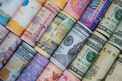 سرازیر شدن ارزهای بینالمللی در ایران با واردات و صادرات به کشورهای همسایه و اوراسیا